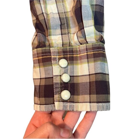 Lucky‎ brand western shirt with snap buttons. Size large. - Picture 10 of 11